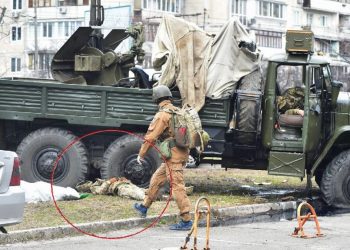 300 askerle Kiev’e sızdılar