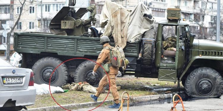 300 askerle Kiev’e sızdılar