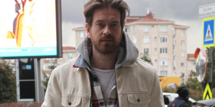 Altı kaval, üstü şeşhane (Engin Öztürk)