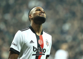 BEŞİKTAŞ HABERİ: Kartal’da Cyle Larin belirsizliği! “Aklı alanda değil” (BJK spor haberi)