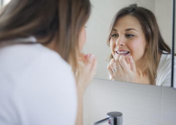 Diş sıkma hangi hastalıklara neden oluyor kemik erimesi olabilir!