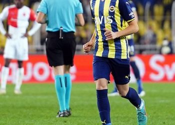 FENERBAHÇE HABERLERİ – Bülent Timurlenk’ten Fenerbahçe-Slavia Prag maçı yorumu!