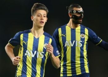 Fenerbahçe – Hatayspor maçında Arda Güler’den Serdar Dursun’a: Sen mi vuracaksın abi?