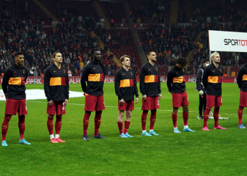 GALATASARAY HABERİ: Aslan’ın UEFA Avrupa Ligi’ndeki rakibi kim olacak? İşte beklenen kadrolar… (GS spor haberi)