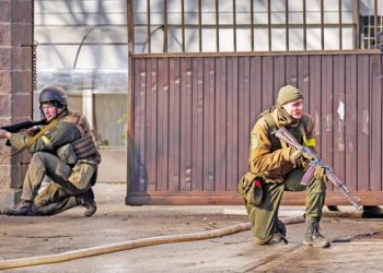 Kiev sokak sokak direniyor