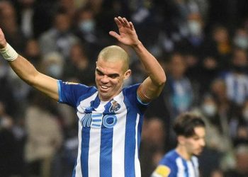 Portekiz Ligi’nde şok olay! Pepe alanda mermi buldu