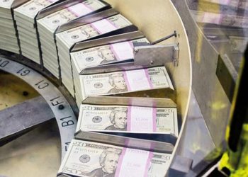 Rusya uçak dolusu para getiriyor