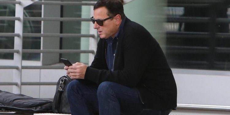 Ünlü oyuncu Bob Saget iki ay evvel kendi vefatını anlatmış: Yatakta cansız vücudumu bulacaklar