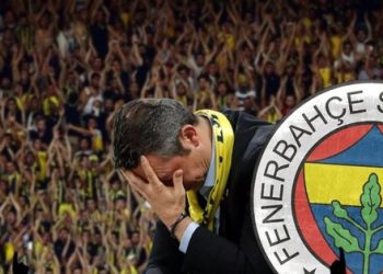 Usta müelliften flaş yorum! “Taraftar idare istifa diye haykırmaktan bıktı”