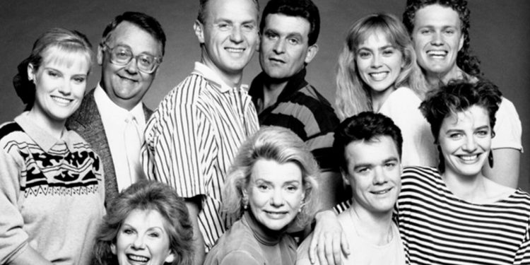 37 yıldır ekrana geliyordu, tam 9 bin kısım yayınlandı: Efsane dizi veda ediyor