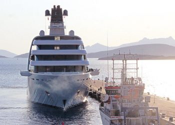 Abramoviç iki yatını da Türkiye’ye getirdi
