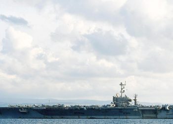 Amerikan uçak gemisi Ege’de nöbette