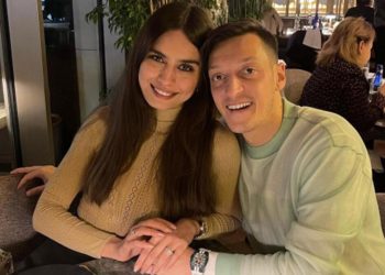 Amine Gülşe: Eşim Mesut Özil şahane bir baba