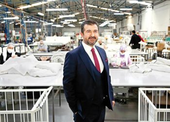 Atık pet şişeler yatağa dönüştü