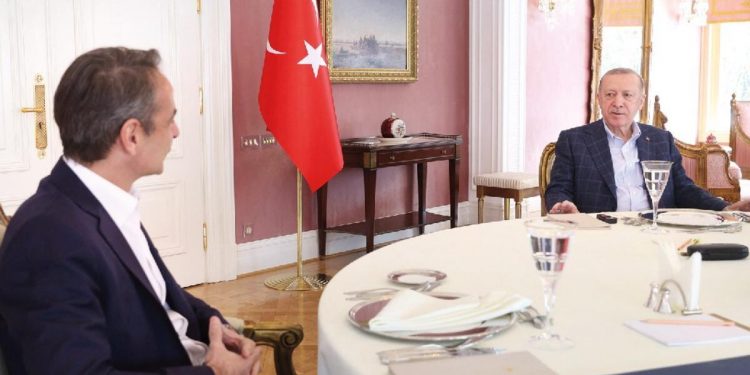 Atina’da gündem leblebi helvası