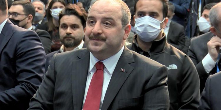 Bakan Varank: Gerçek bir savaşla yüz yüzeyiz