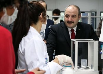 Bakan Varank: Tedarikçilerin üretimlerine çok daha fazla dikkat etmesi lazım