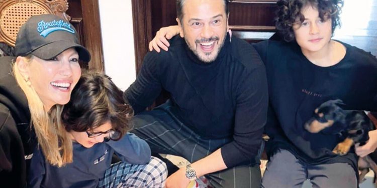 Çağla Şıkel ve Emre Altuğ Uzay’ın doğum gününü kutladı