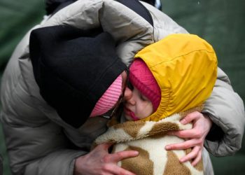 Doğum gününde bombalar, hastanede mahsur kanser hastaları… Savaş en çok çocukları vurdu!