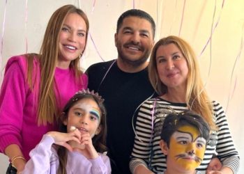 Ebru Şallı’dan o tezlere fotoğraflı cevap