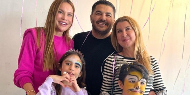 Ebru Şallı’dan o tezlere fotoğraflı cevap