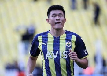FENERBAHÇE HABERİ: Napoli’nin Kim Min-Jae ısrarı! Yeni teklif…