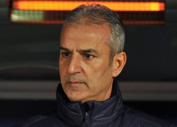 FENERBAHÇE HABERLERİ – Fenerbahçe’de sol bek bilmecesi! Trabzonspor maçında…