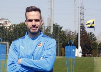 FENERBAHÇE HABERLERİ – Filip Novak’tan taraftara mesaj! “Büyük bir sorun…”