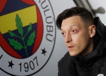 FENERBAHÇE HABERLERİ – Seçkin Alim’den Mesut Özil yorumu! “Geç kalmış bir karar”