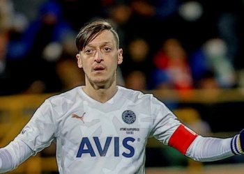 Fenerbahçe’de Mesut Özil sancısı! Ayrılık…