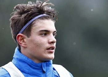 Fenerbahçe’nin yeni transferi Isak Vural birinci antrenmanına çıktı! İşte o manzaralar