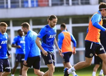 Fenerbahçe’ye müjde! Attila Szalai kadroyla çalıştı