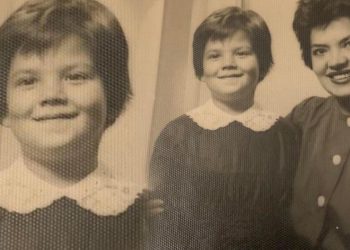 Fotoğraftaki küçük kız büyüdü, Türkiye’nin tanıdığı bir oyuncu oldu!