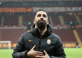 GALATASARAY HABERLERİ – Barcelona maçı öncesi Arda Turan’da son durum ne? Açıklama geldi