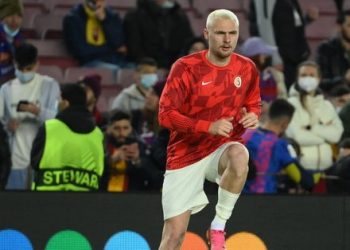 GALATASARAY TRANSFER HABERLERİ – Milan scoutları Barcelona maçında Victor Nelsson’u izledi!