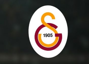 Galatasaray’da taraftarlar isyan etti! “Böyle yönetilen kulüp…”