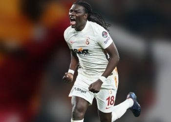Galatasaraylı Bafetimbi Gomis’ten şampiyonluk sözleri! “Gelecek dönem…”