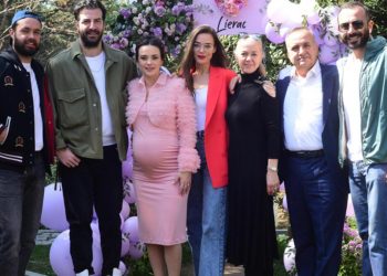 Hande Soral’ın baby shower partisi