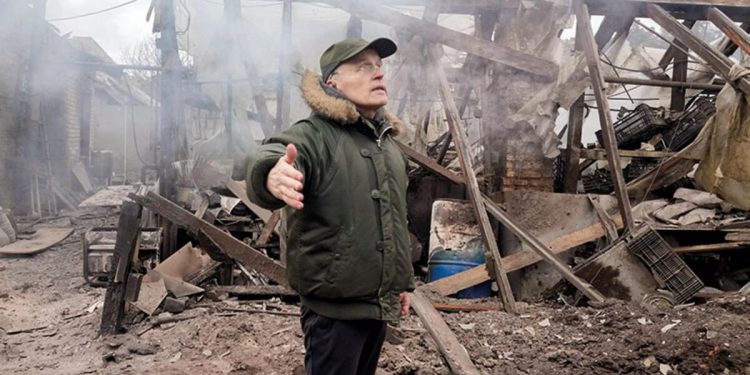 Kiev’de ulusal marşlı bekleyiş