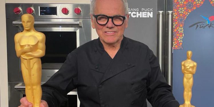 Oscar menüsünde  “Karadeniz Pidesi” ve “Kaymaklı Kayısı Tatlısı” var