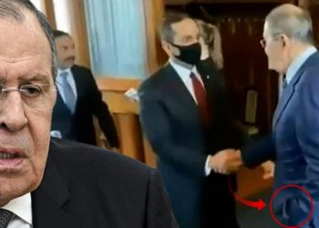 Rusya Dışişleri Bakanı Lavrov’dan elleri cebinde karşılama!