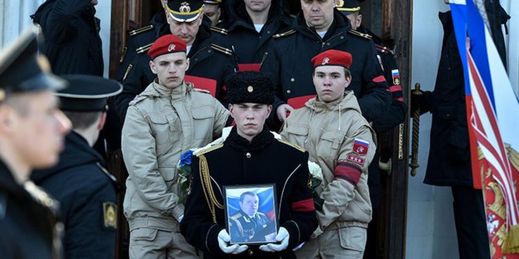 SAVAŞIN 1 AYI | Ukrayna, Rus ordusuna karşı direnmeyi hangi askeri taktiklerle başardı?