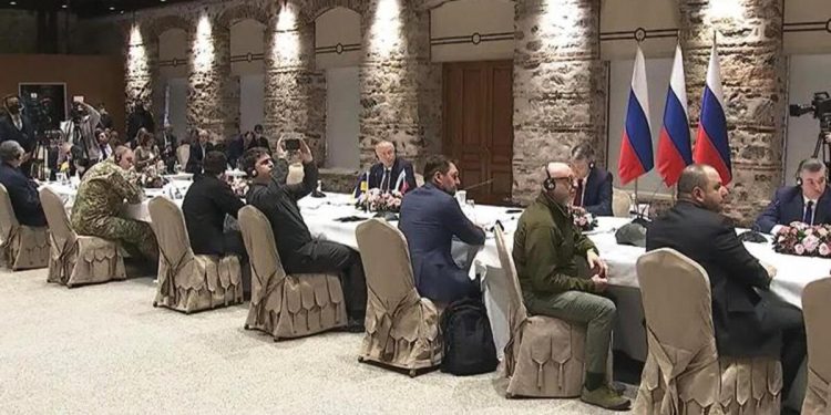 Son dakika: İstanbul’daki tarihi görüşme başladı! Rusya ve Ukrayna birebir masada…