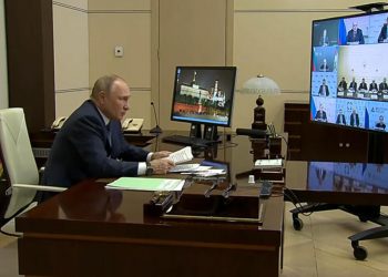 Son dakika: Putin kararnameyi imzaladı: Ödemeler bundan bu türlü ruble ile yapılacak!