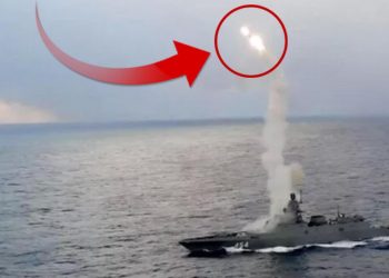Son dakika… Rusya’dan gözdağı: Zirkon hipersonik füzesinden yeni imajlar geldi!