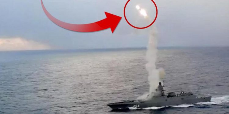 Son dakika… Rusya’dan gözdağı: Zirkon hipersonik füzesinden yeni imajlar geldi!
