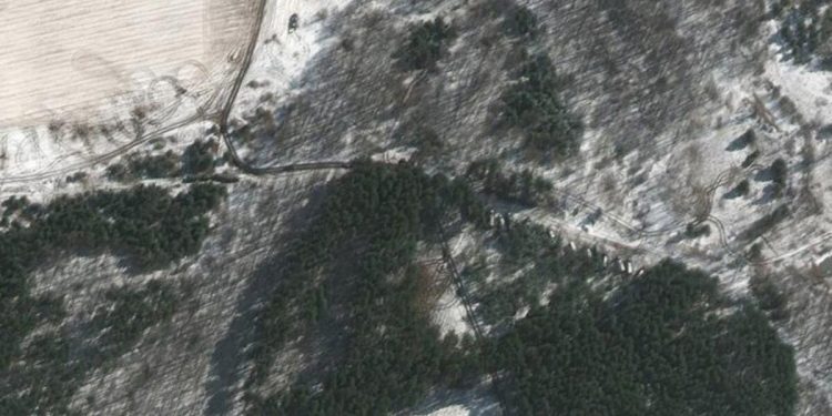 Son Dakika | Ukrayna – Rusya savaşında son durum gelişmeleri… Yeni uydu manzaraları geldi: Ruslar Kiev’e hakikat ilerliyor