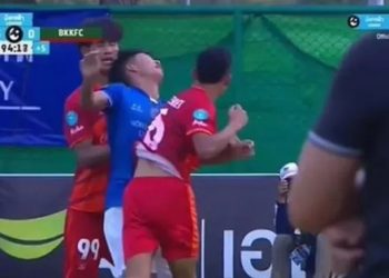 Tayland Ligi’nde dehşetli anlar! Rakibine Muay Thai yumruğu vurdu ve…