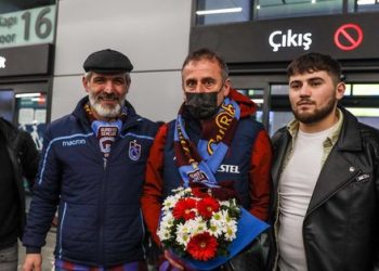 Trabzonspor’a İstanbul’da coşkulu karşılama!