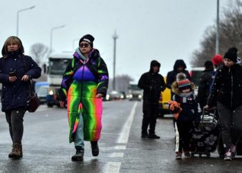 Ukraynalılar Romanya sonunu yürüyerek geçmeye çalışıyor